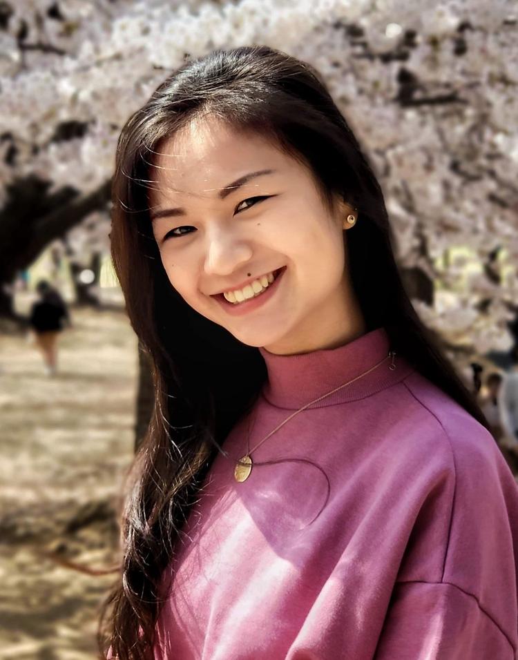 "Special Thanks to SKK GSB" -  Hélène Guo