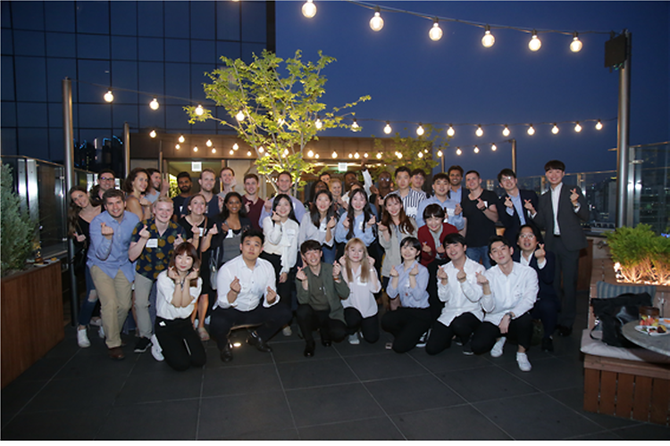 Executive MBA students discussed business strategy with Harvard Business School students