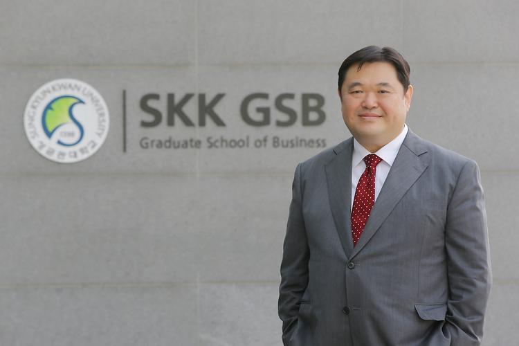 SKK GSB Announces New Dean and Faculty Chairs