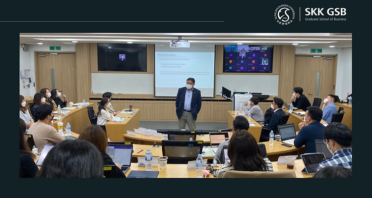 Professional MBA held an open class on Marketing Strategy and Planning, given by Prof. Shih